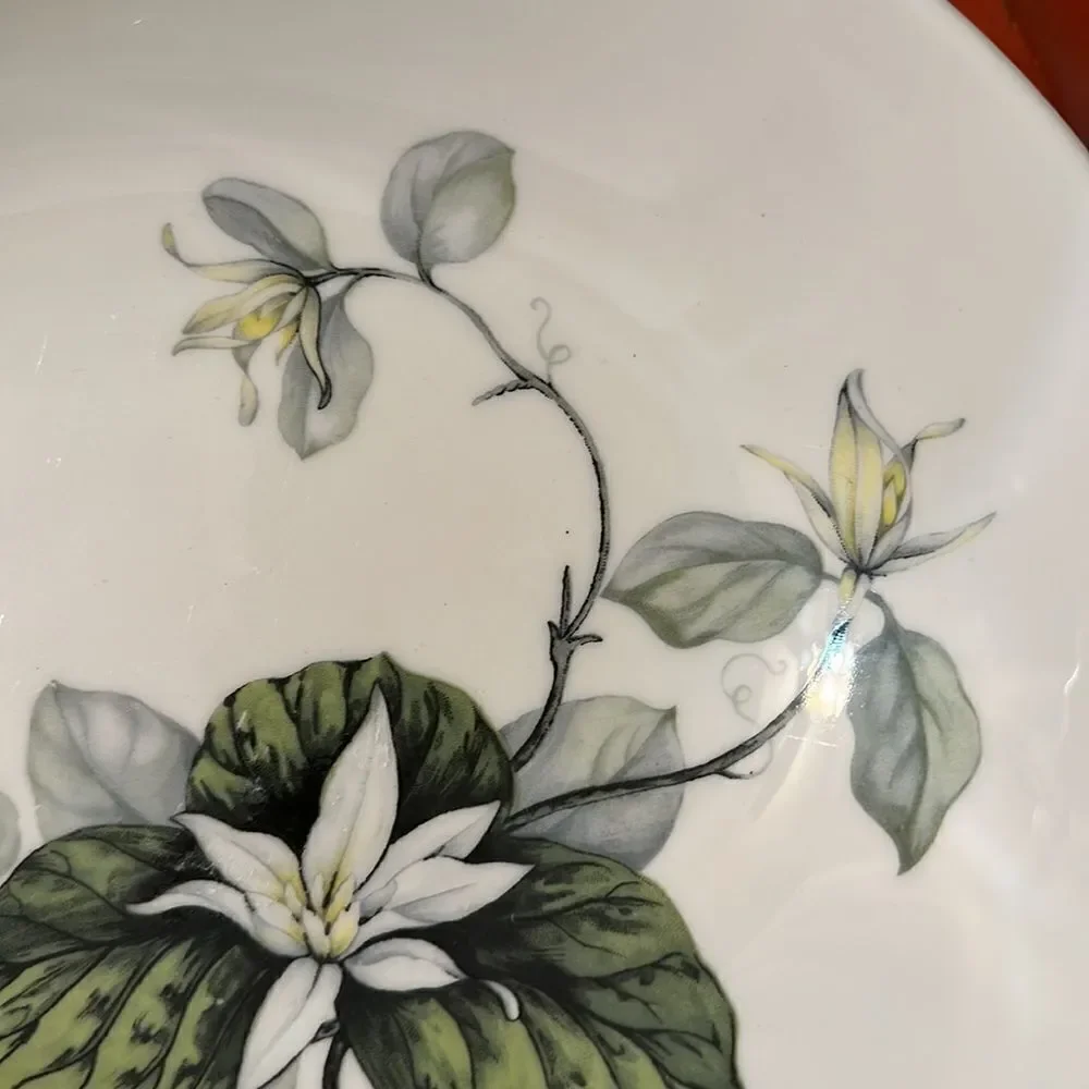 Oval Shaped Floral White Green Yellow Silver Deep Dish
